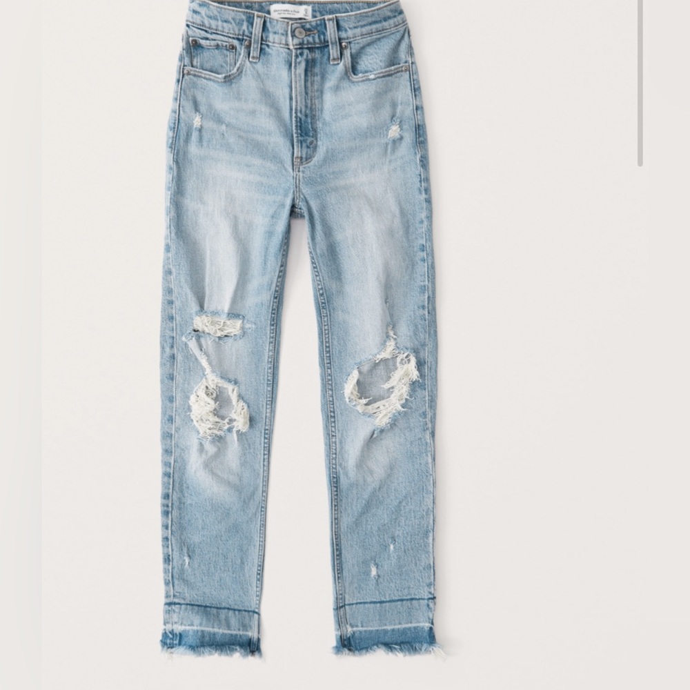 Abercrombie & Fitch High Rise Mom Jean
